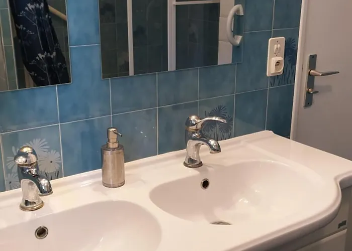 Manosque: Maison En Provence Avec Superbe Vue